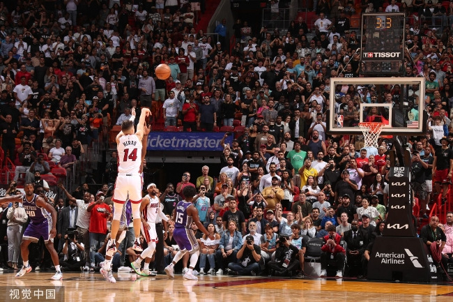  贝恩三分绝杀灰熊主场一分险胜鹈鹕收比赛  